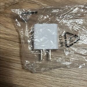 White USB Wall Charger